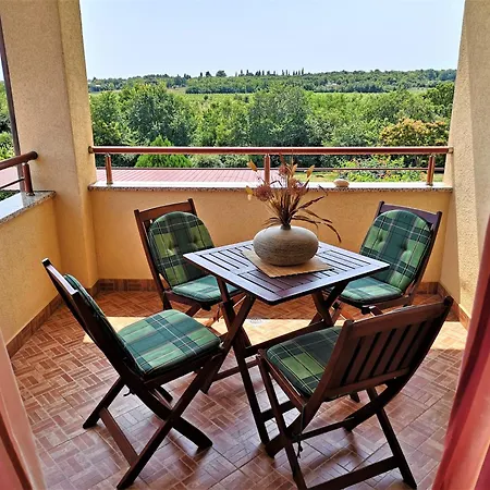 Apartment Fantazija *