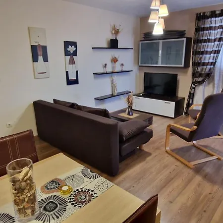 Fantazija - Local Host Apartman *